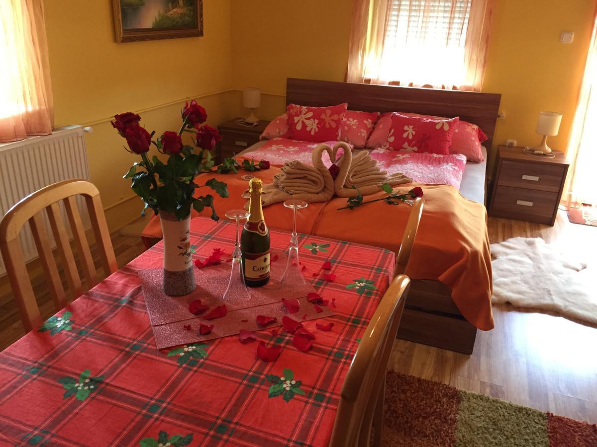 Hürkecz Apartmanház Hévíz Exterior foto